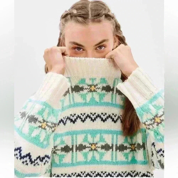 NWT American Eagle Oversized Fairisle Mock Neck Sweater Blue White Crewneck XL - Picture 2 of 6